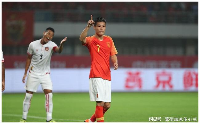 包含转会期突围战来临，山东泰山围绕国王杯完成体检，引发热议，轮换策略成焦点的词条